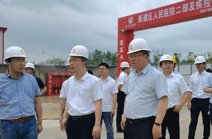 新建區(qū)委常委、常務(wù)副區(qū)長(zhǎng)賈中強(qiáng)到新建區(qū)職業(yè)技術(shù)學(xué)校新校區(qū)建設(shè)項(xiàng)目、新建區(qū)人民醫(yī)院二部及疾控中心項(xiàng)目調(diào)研